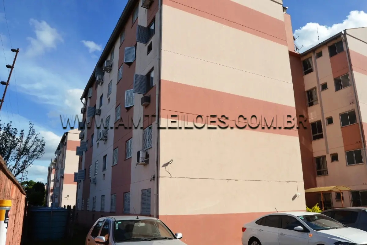 LOTE 001 - Um apartamento urbano, com área de 42,19m², na Rua Jose Barcelos Garcia, nº 100, apto 307, Bloco C, bairro Rubem Berta, Porto Alegre/RS. CRI da 6° zona - Matrícula 36.399
