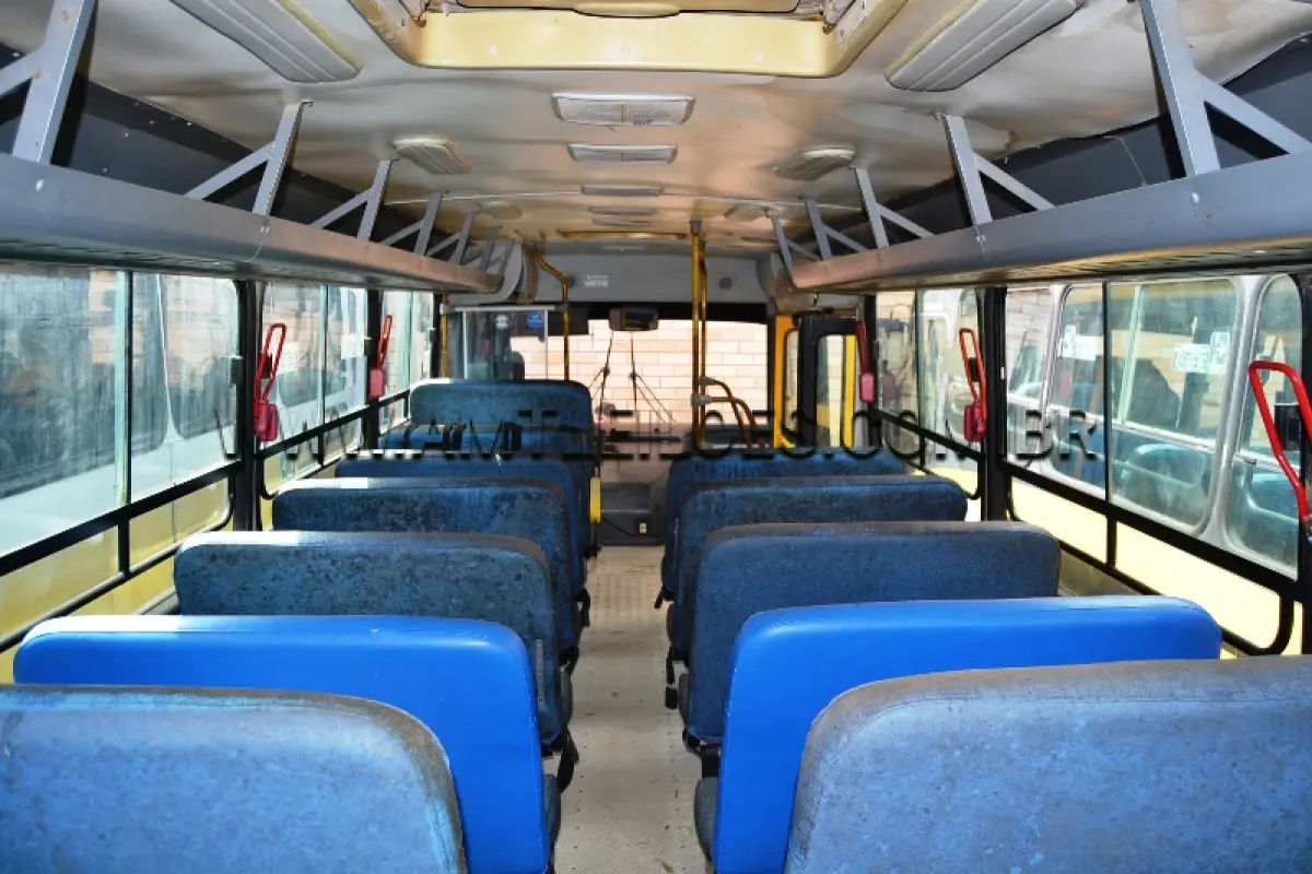 LOTE 003 - MARCA/MODELO: ÔNIBUS ESCOLAR VW/ 15.190 - Ano /modelo: 2011/2012