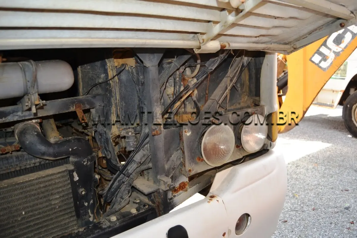 LOTE 001 - MARCA/MODELO: ONIBUS MB / 1721 - Ano/Modelo: 1998