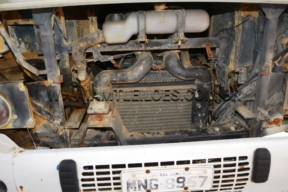 LOTE 001 - MARCA/MODELO: ONIBUS MB / 1721 - Ano/Modelo: 1998