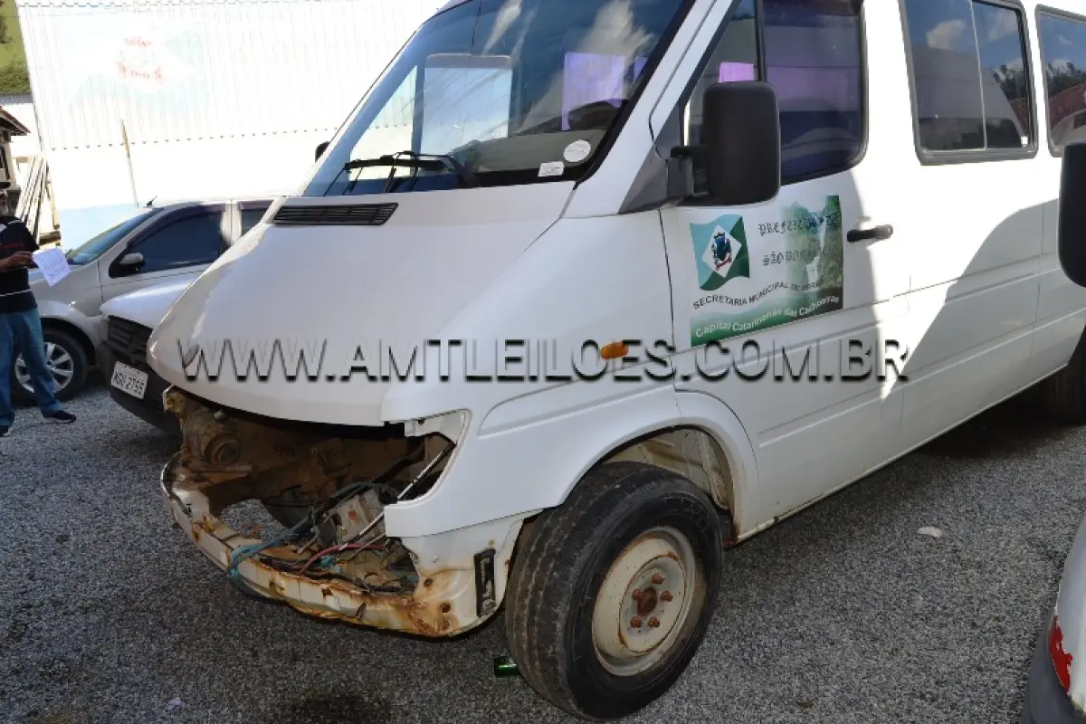 LOTE 019 - MARCA/MODELO: VAN SPRINTER/ MB-310 - Ano: 1998