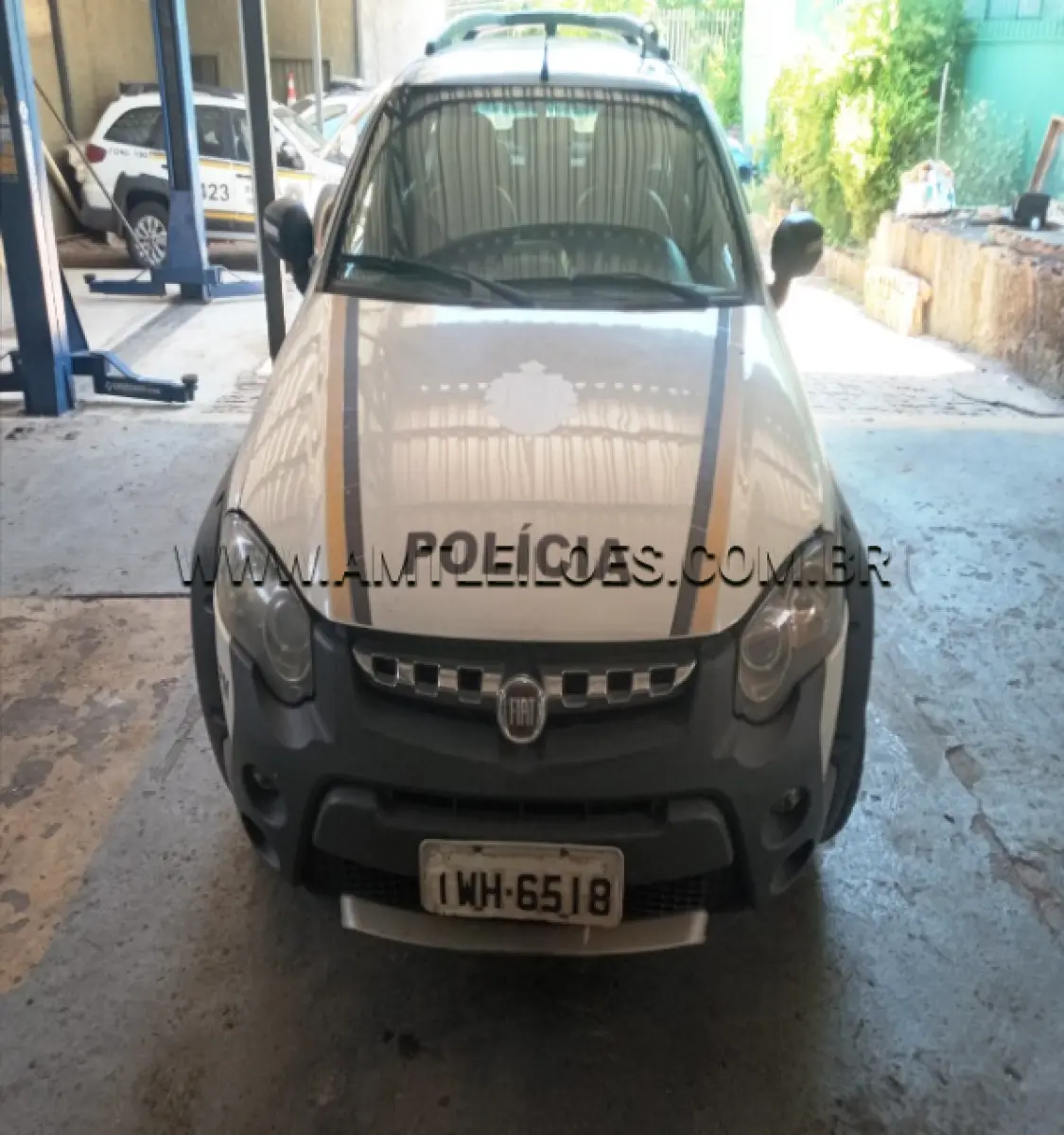 LOTE 049