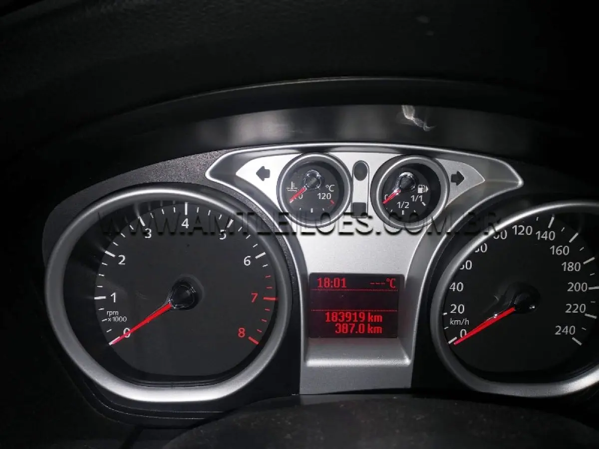 LOTE 085 - I/FORD FOCUS 2L FC FLEX, ANO/MODELO: 2010/2011