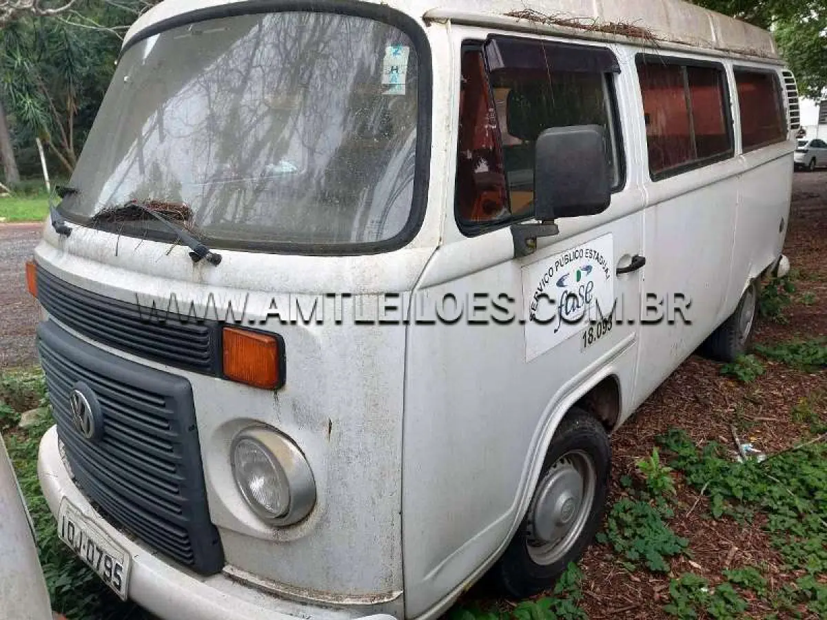LOTE 140 - VW/KOMBI, ANO/MODELO: 2009/2010