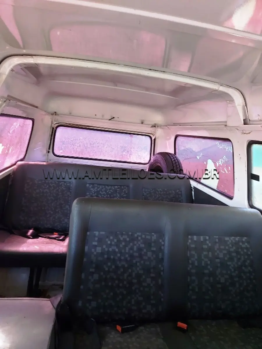 LOTE 147 - VW/KOMBI, ANO/MODELO: 2009/2010