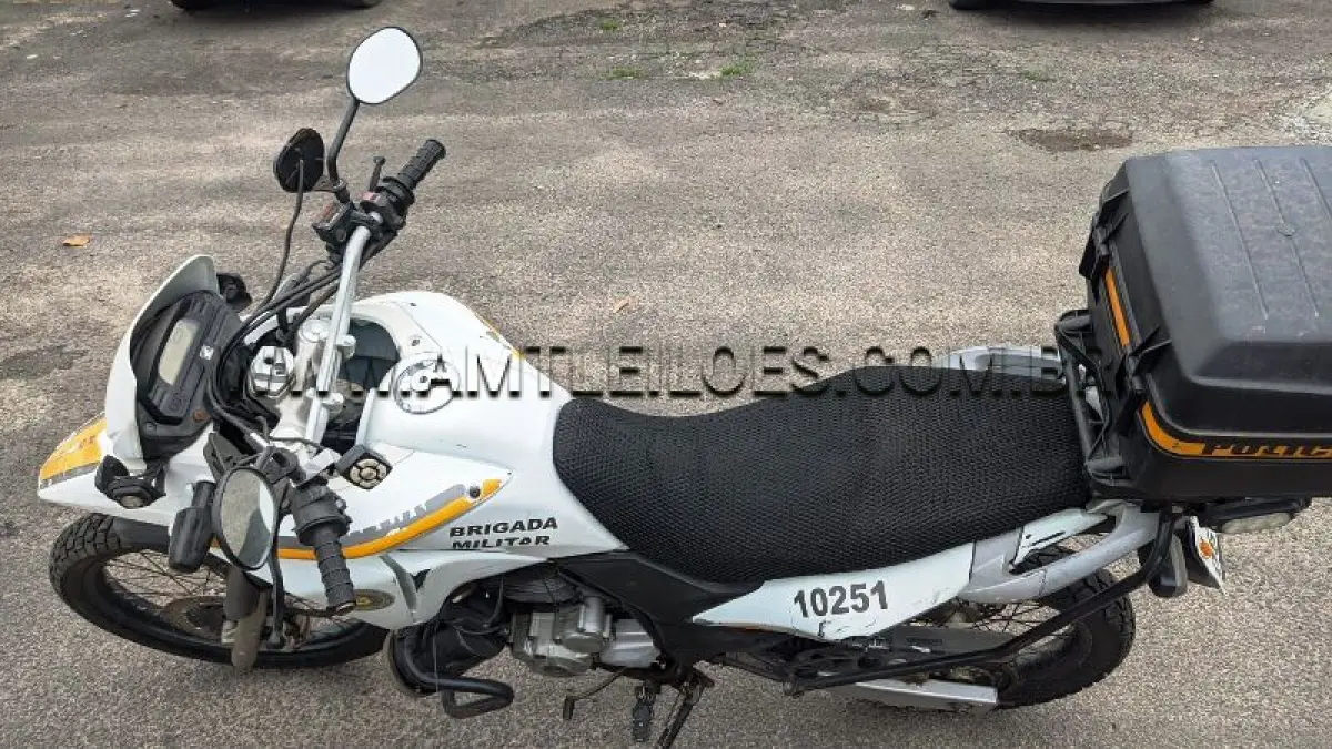 LOTE 195 - HONDA/XRE 300, ANO/MODELO: 2015/2015