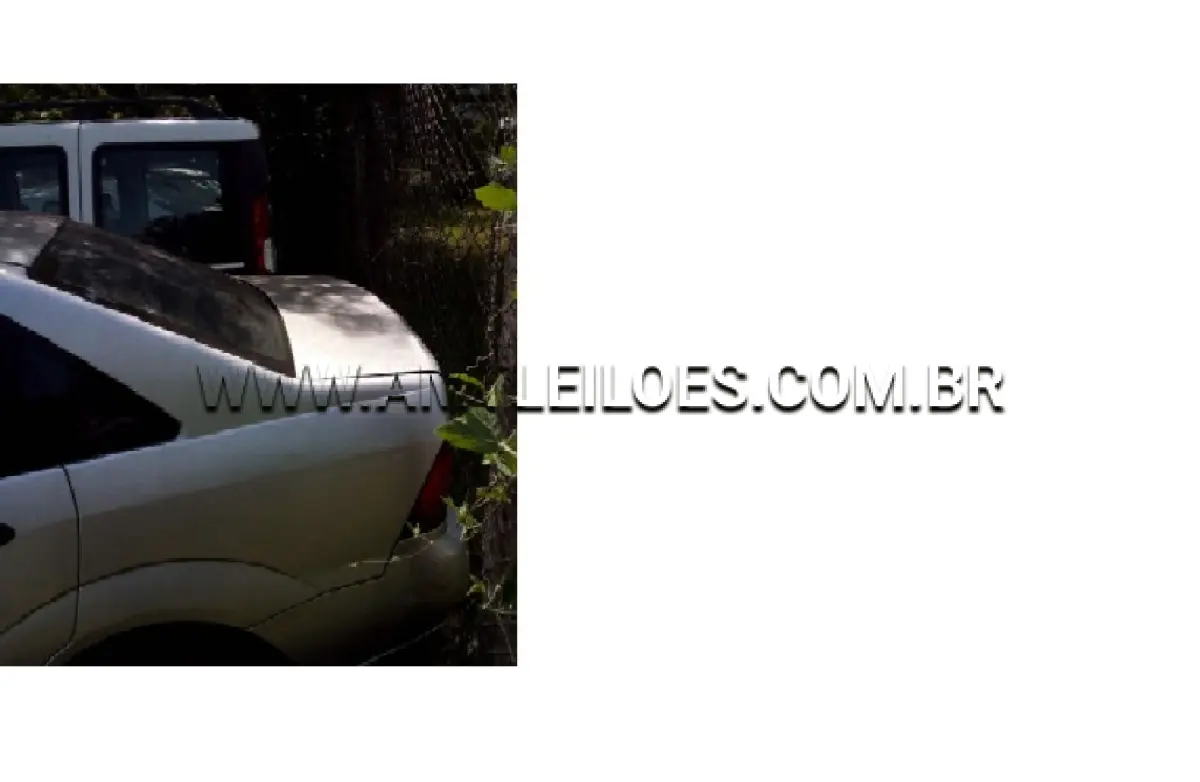 LOTE 210 - I/FORD FOCUS GHIA 2.0LFC, ANO/MODELO: 2001/2001