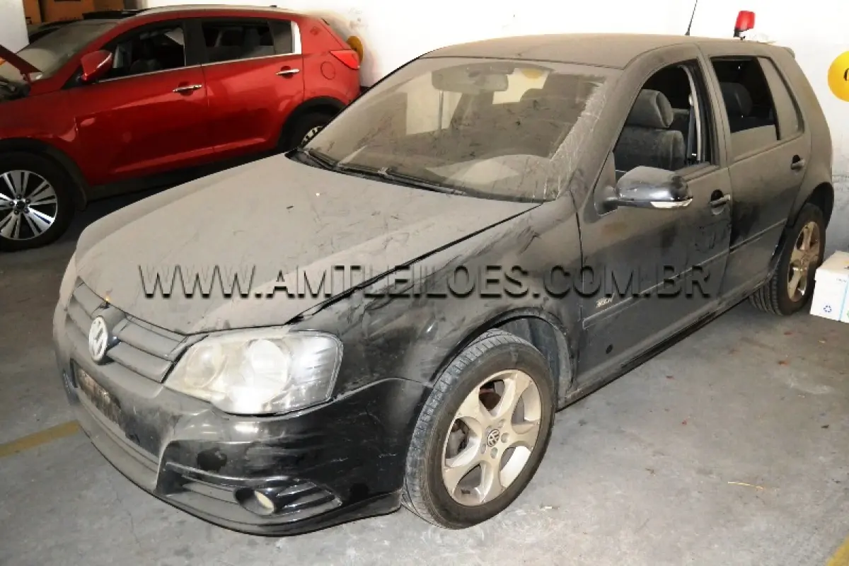 LOTE 003 - Marca: VW / Modelo: GOLF 1.6 TECH, Placa: IPN4100,  Ano/Modelo: 2008.