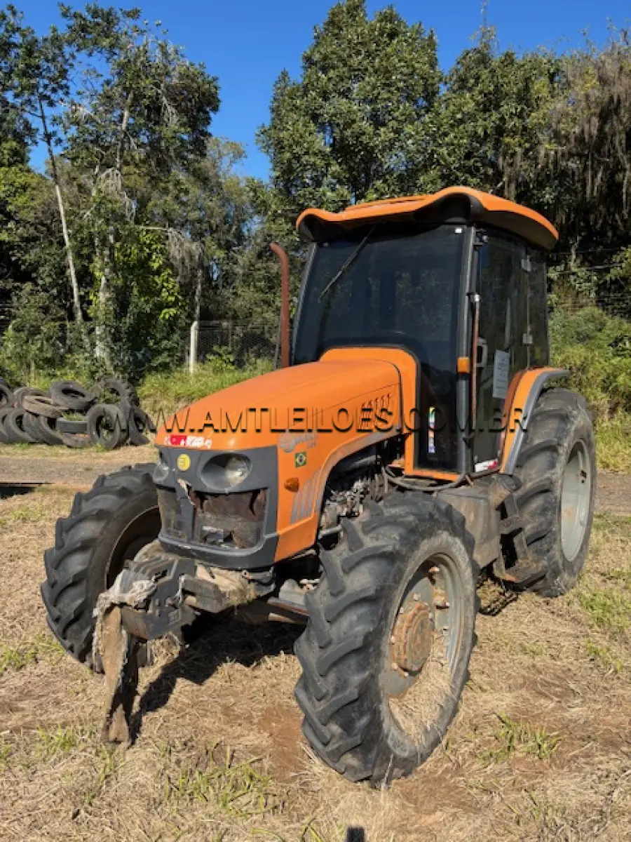 LOTE 015 - TRATOR AGRÍCOLA BUDNYT / BDY 8540 4 X 4, ANO: 2018,  OBS: SEM EMPLACAMENTO - REGULARIZAÇÃO POR CONTA DO ARREMATANTE.