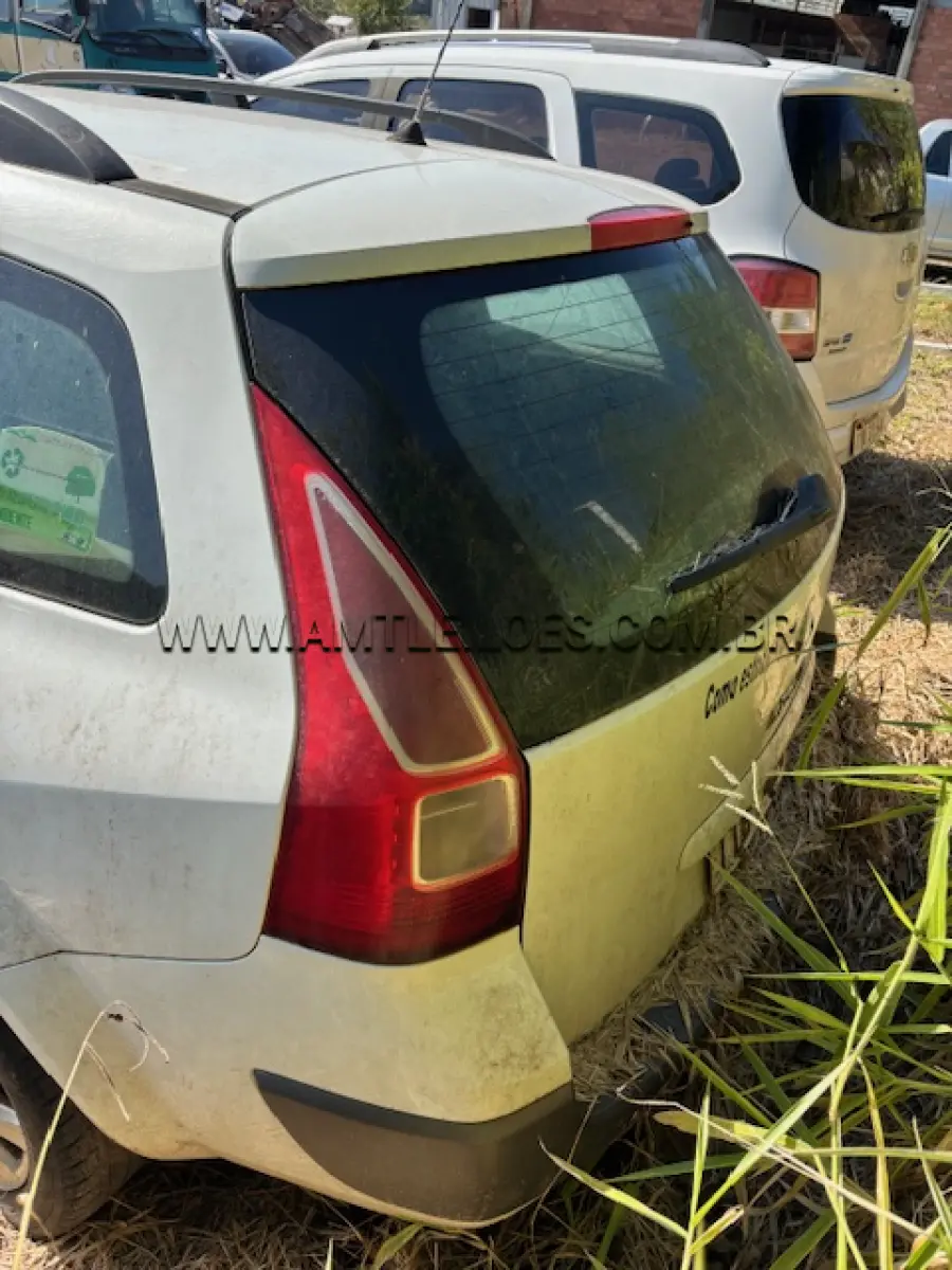 LOTE 017 - RENAULT / MEGANE QTDYN 16,  PLACA: ITB 7424, ANO/MODELO: 2012/2013.