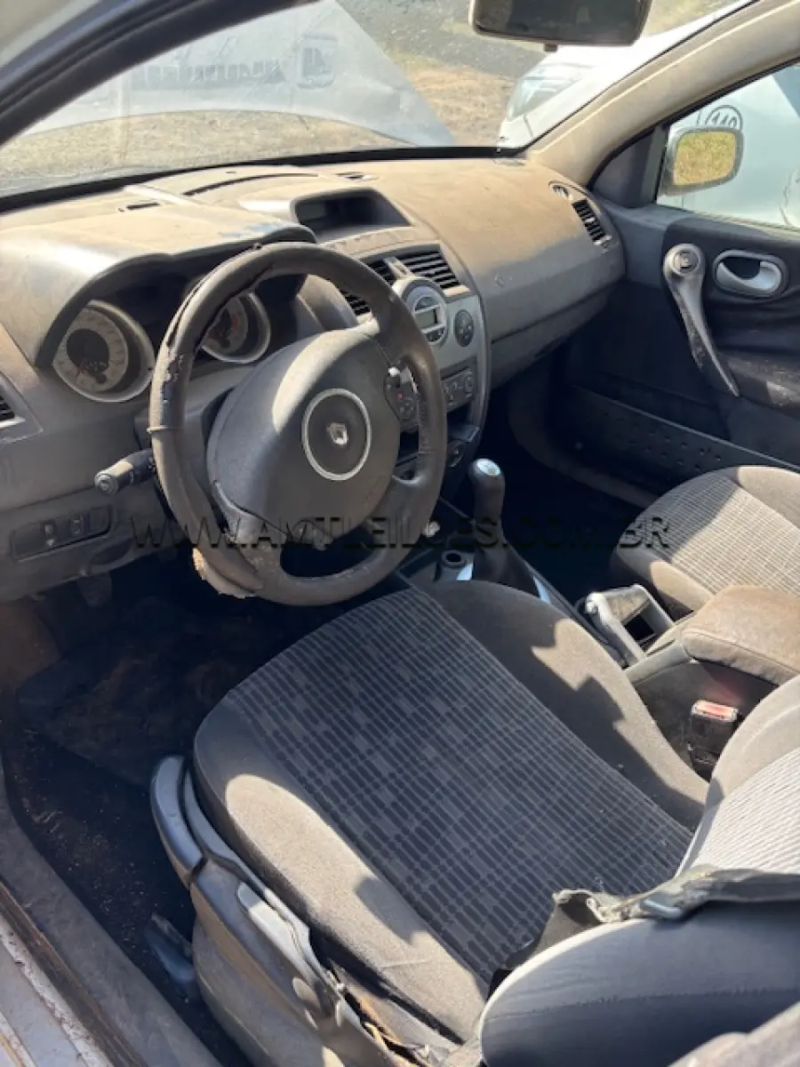 LOTE 017 - RENAULT / MEGANE QTDYN 16,  PLACA: ITB 7424, ANO/MODELO: 2012/2013.