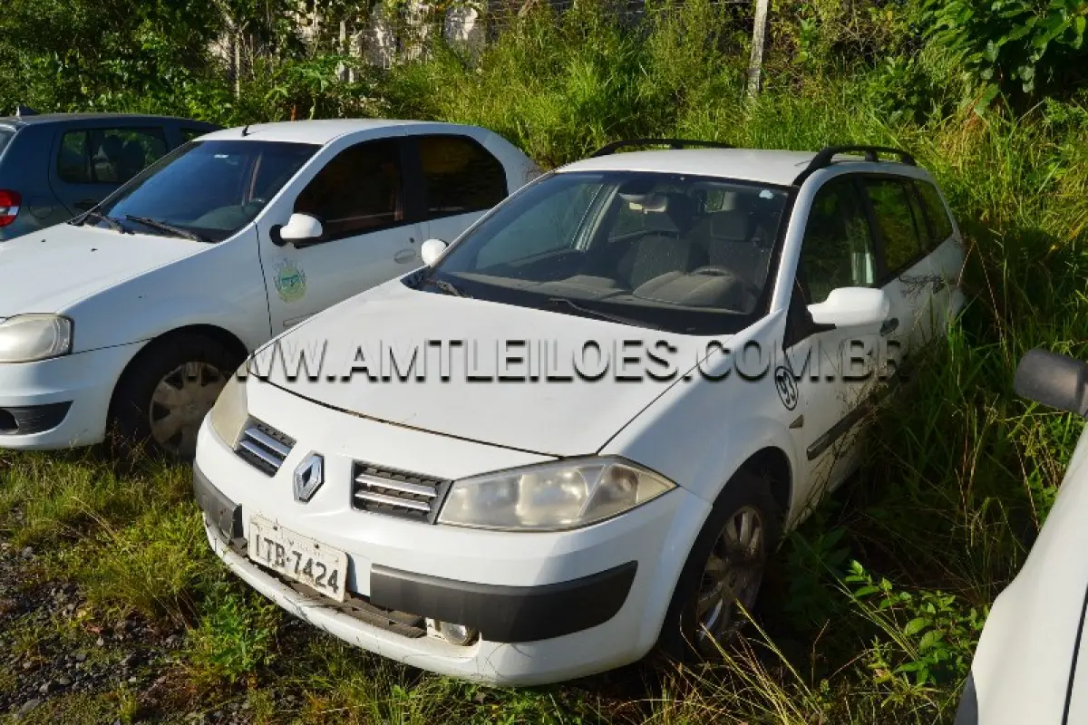 LOTE 017 - RENAULT / MEGANE QTDYN 16,  PLACA: ITB 7424, ANO/MODELO: 2012/2013.