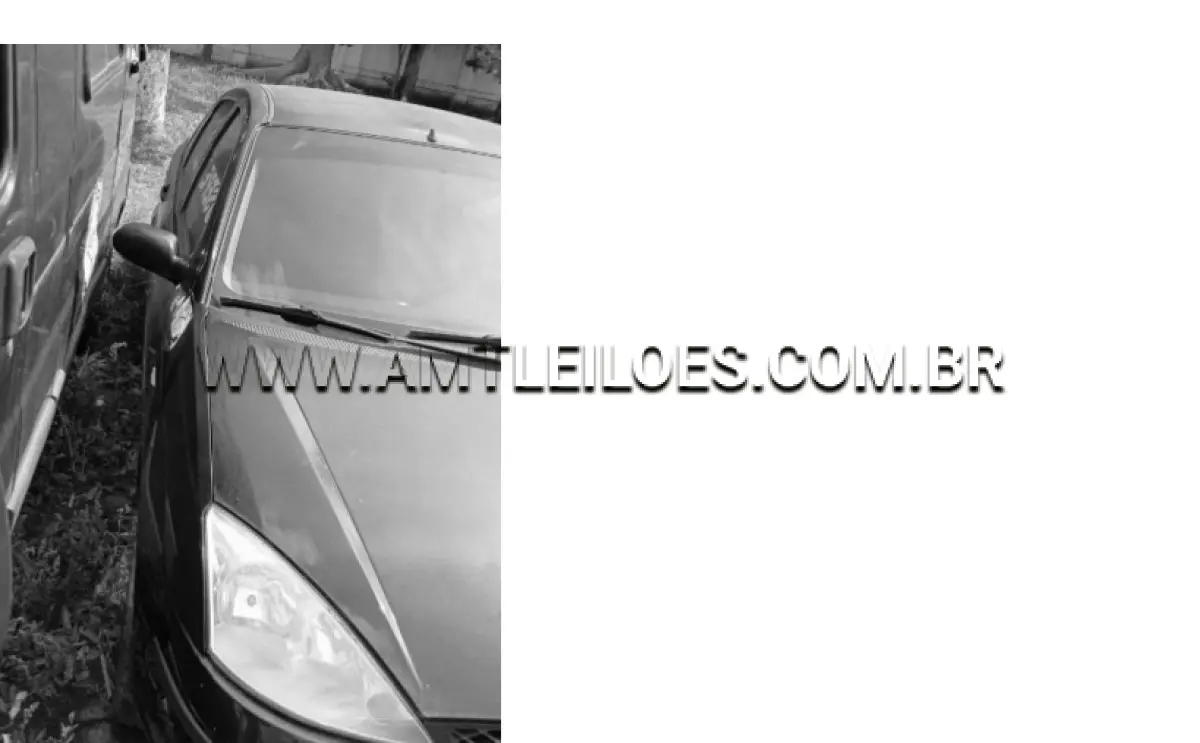 LOTE 206 - I/FORD FOCUS 2.0L FC, ANO/MODELO: 2004/2004
