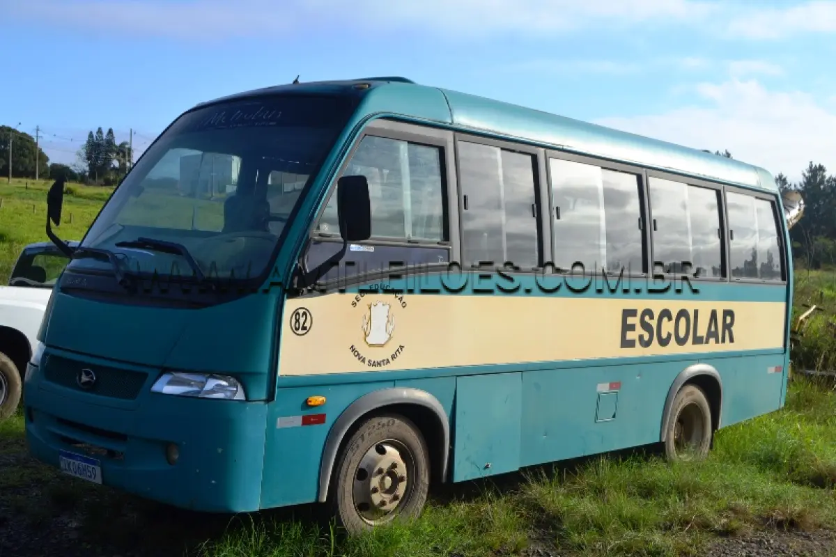 LOTE 025 - ONIBUS MARCOPOLO/ VOLARE LOTAÇÃO 24P/131CV, PLACA: IKO 6759,  DIESEL, ANO/MODELO: 2002/2002.