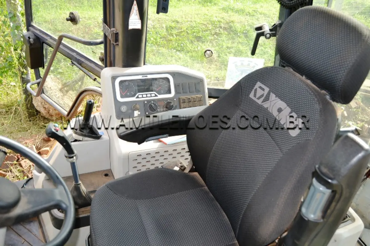LOTE 006 - MARCA/MODELO: RETROESCAVADEIRA / XCMG, COR: AMARELO, ANO/MODELO: XC870BRI ANO 2022.