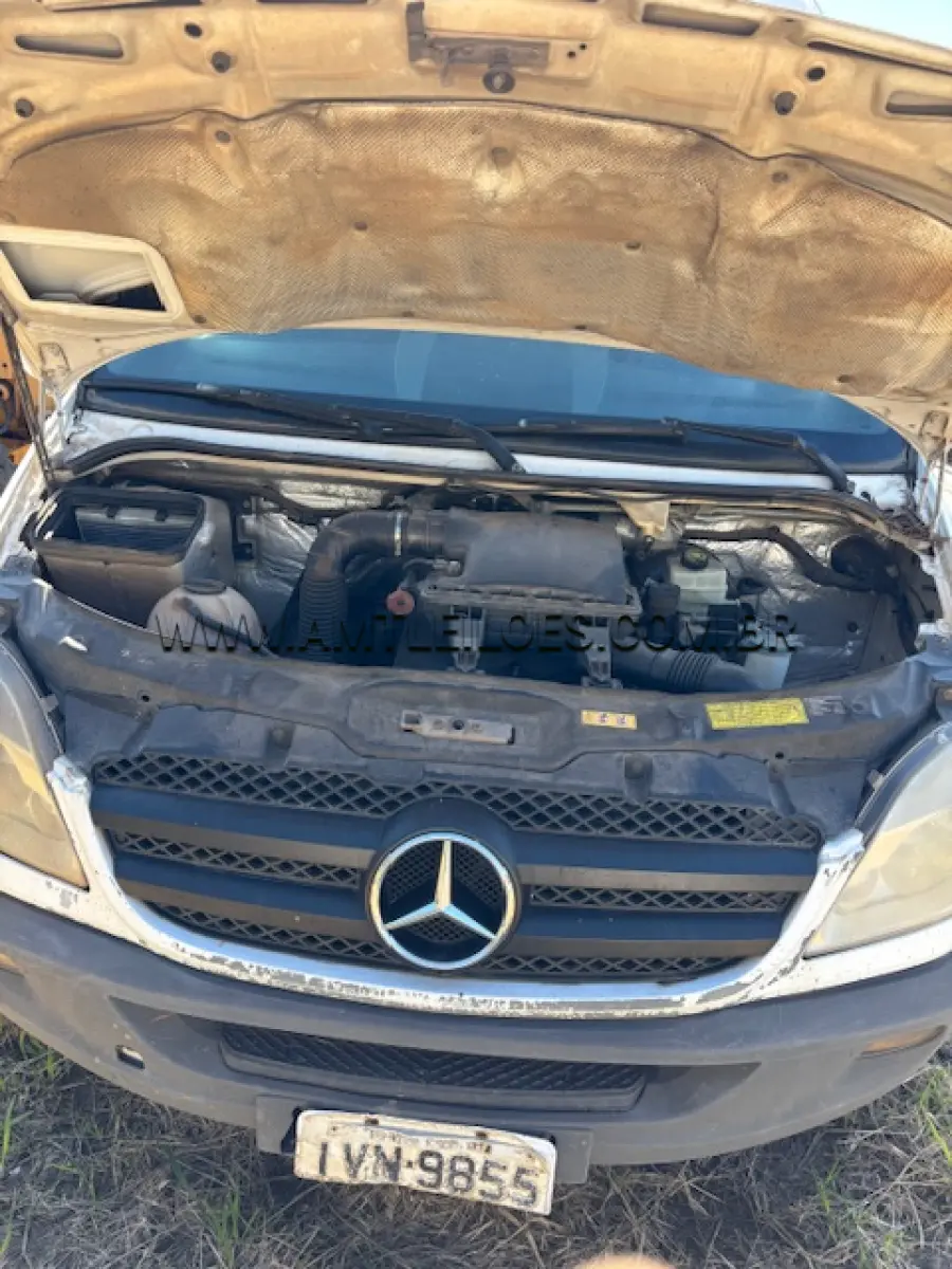 LOTE 021 - I/M. BENZ 415 CDI SPRINTERM, PLACA: IVN 9855, DIESEL, ANO/MODELO: 2013/2014.