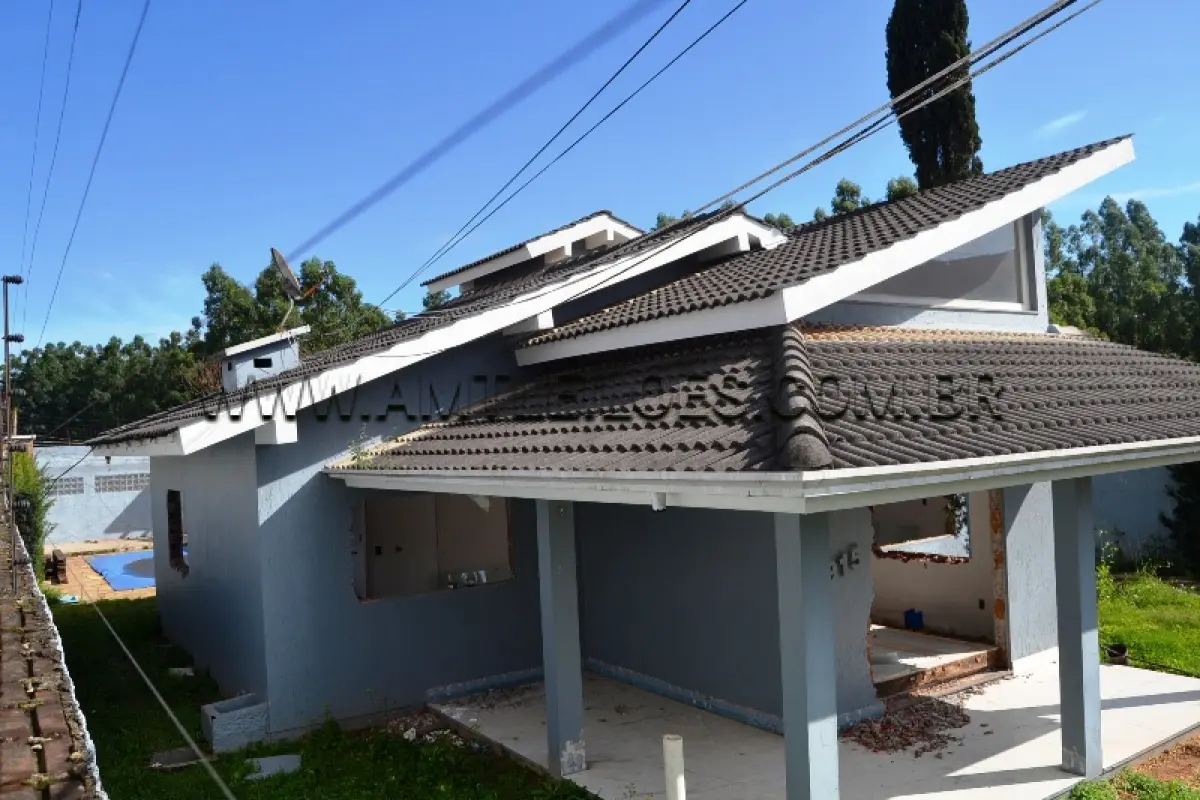 LOTE 002 - UM TERRENO, SITUADO NA ZONA URBANA DE SAPIRANGA/RS, NA QUADRA Nº 79, SETOR 02 DO PLANO DIRETOR, COM ÁREA SUPERFICIAL DE 727,20M², MATRÍCULA N. 20.624 RI DE SAPIRANGA/RS.