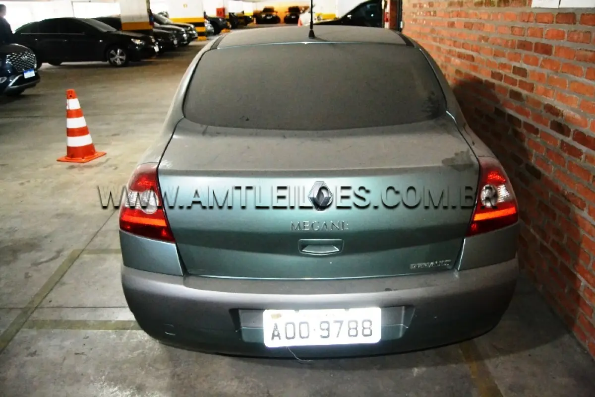 LOTE 013 - Marca:  RENAULT / Modelo:  MEGANESD DYN 16, Placa: AOO9788, Ano/Modelo: 2007.