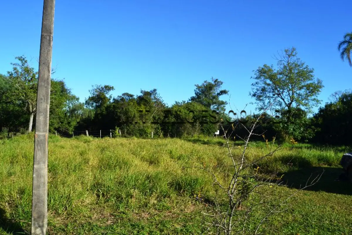 LOTE 001 - TERRENO com Área Superficial 2.236,91 m², Matrícula Nº 144.850 Rua C, lot. Parque resid Alto Boa Vista, Bairro Califórnia.