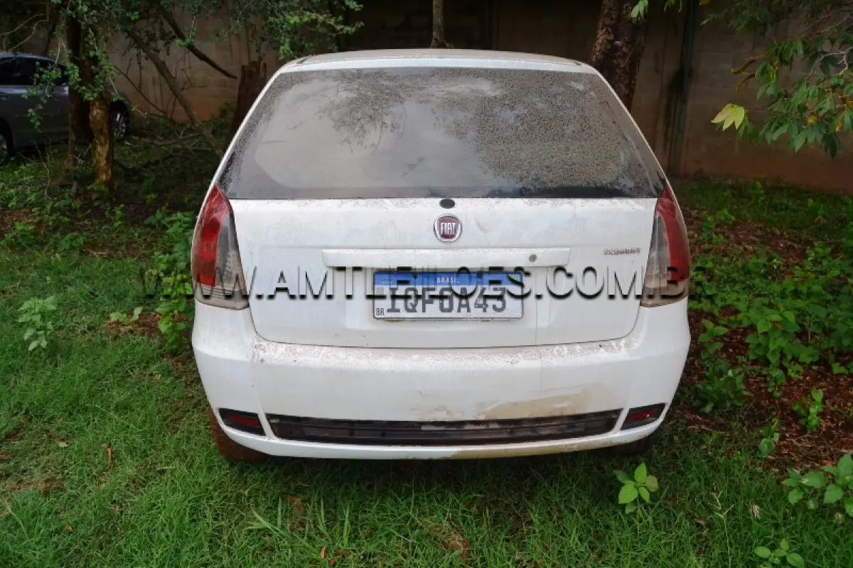 LOTE 012 - Marca:  FIAT / Modelo: PALIO  FIRE ECONOMY, Placa: IQF0A43, Ano/Modelo: 2009, antingido pela enchente.