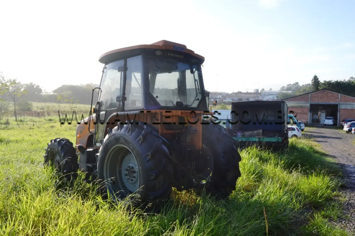 LOTE 015 - TRATOR AGRÍCOLA BUDNYT / BDY 8540 4 X 4, ANO: 2018,  OBS: SEM EMPLACAMENTO - REGULARIZAÇÃO POR CONTA DO ARREMATANTE.