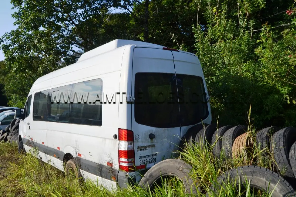 LOTE 019 - I/M. BENZ 515 CDI SPRINTERM, PLACA: IVB5347, ANO/MODELO: 2013/2014, OBS: MOTOR ESTÁ DESMONTADO DENTRO DO VEÍCULO.