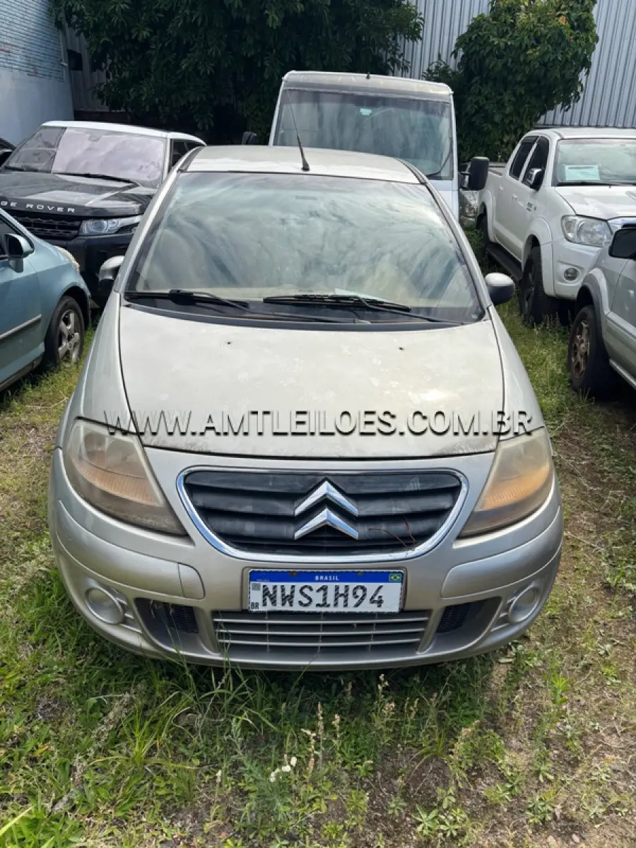 LOTE 005 - CITROEN / C3 GLX 14  FLEX / PLACA: NWS1H94 / ANO: 2010 - atingido pela enchente.