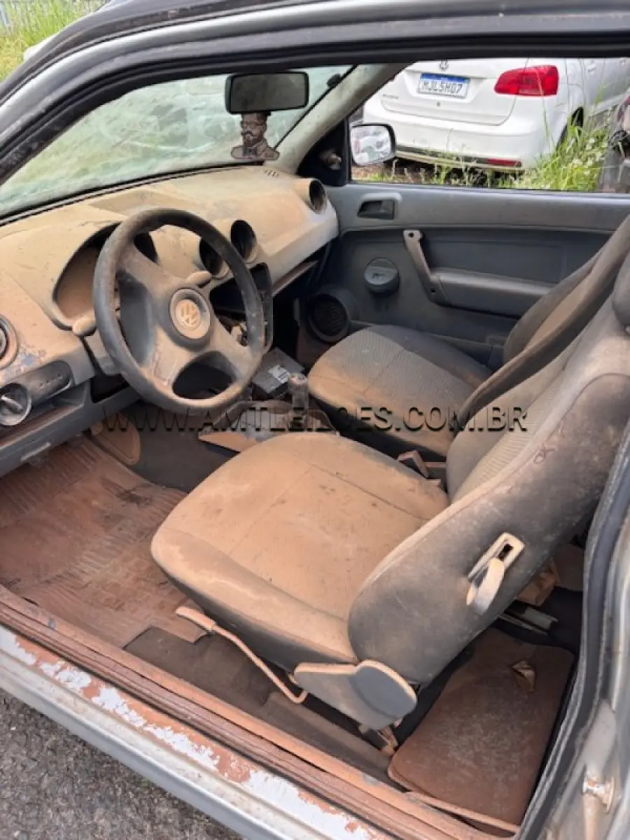 LOTE 002 - VW / GOL 1.0 ECOMOTION GIV/ PLACA: MKT4779/  ANO: 2011 - atingido pela enchente