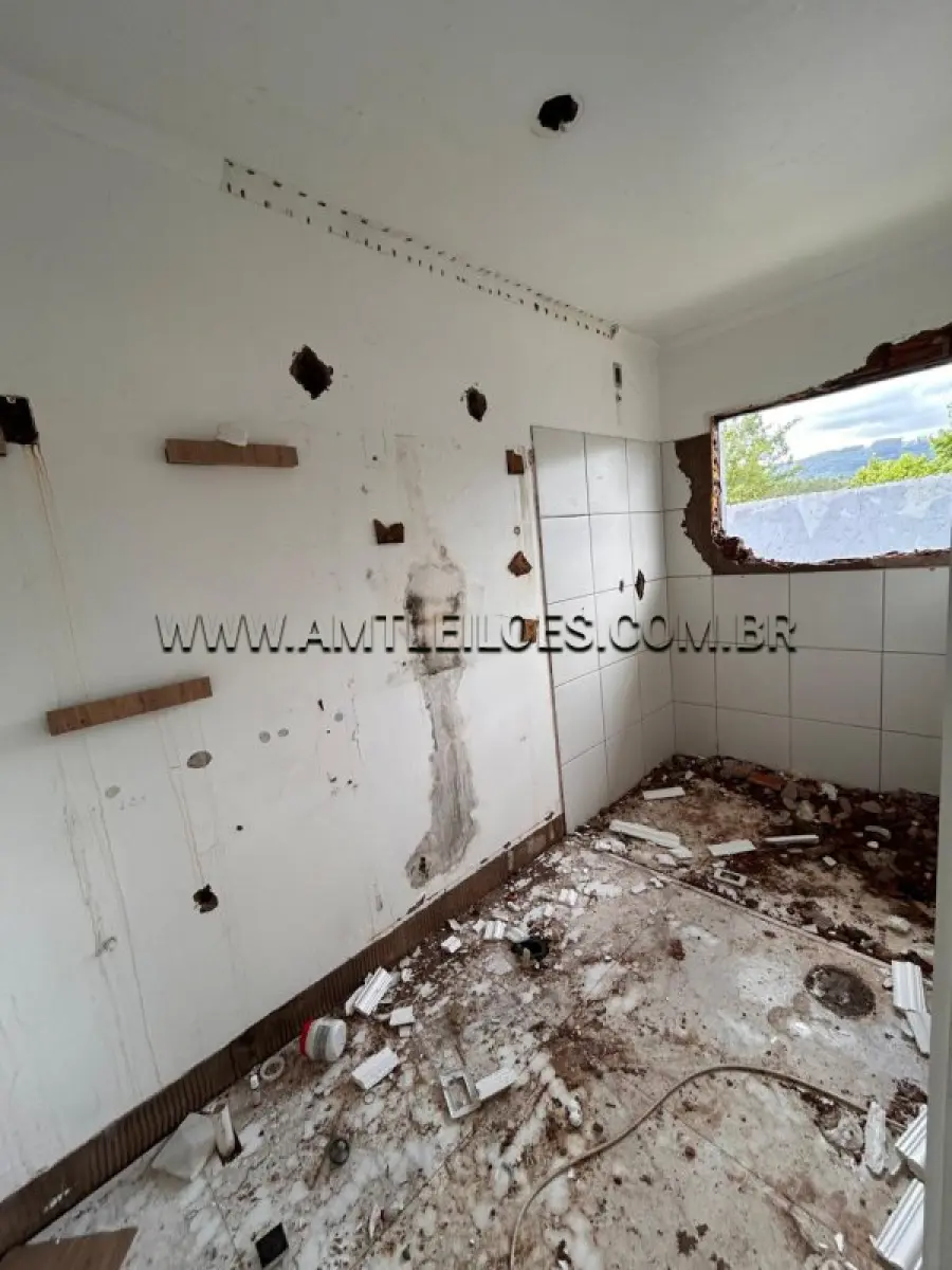 LOTE 001 - UM TERRENO, SITUADO NA ZONA URBANA DE SAPIRANGA/RS, NA QUADRA Nº 79, SETOR 02 DO PLANO DIRETOR, COM ÁREA SUPERFICIAL DE 727,20M², MATRÍCULA N. 20.624 RI DE SAPIRANGA/RS.