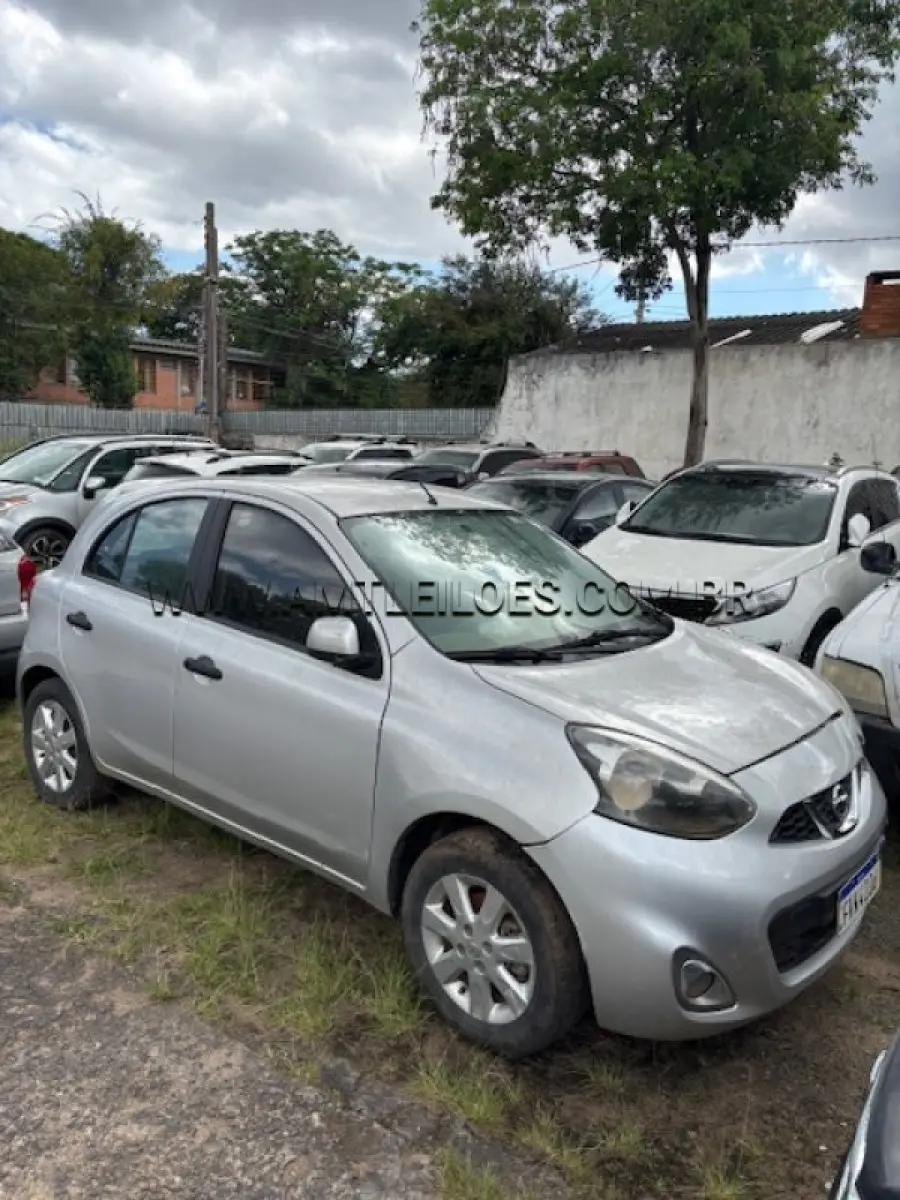 LOTE 002 - NISSAN / MARCH 16S / PLACA: FWK4I06 / ANO: 2016 - atingido pela enchente