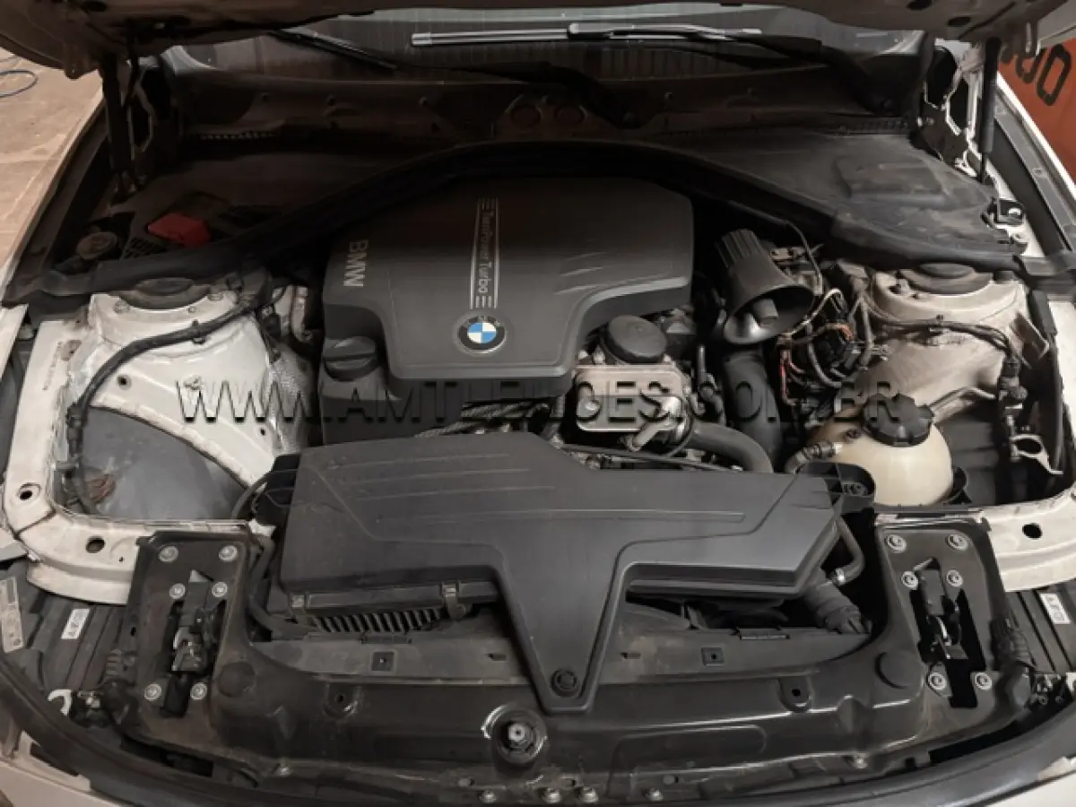 LOTE 001 - MARCA: I / MODELO: BMW 320I 3B11 / PLACA: OOH2380 / ANO/MODELO: 2013.