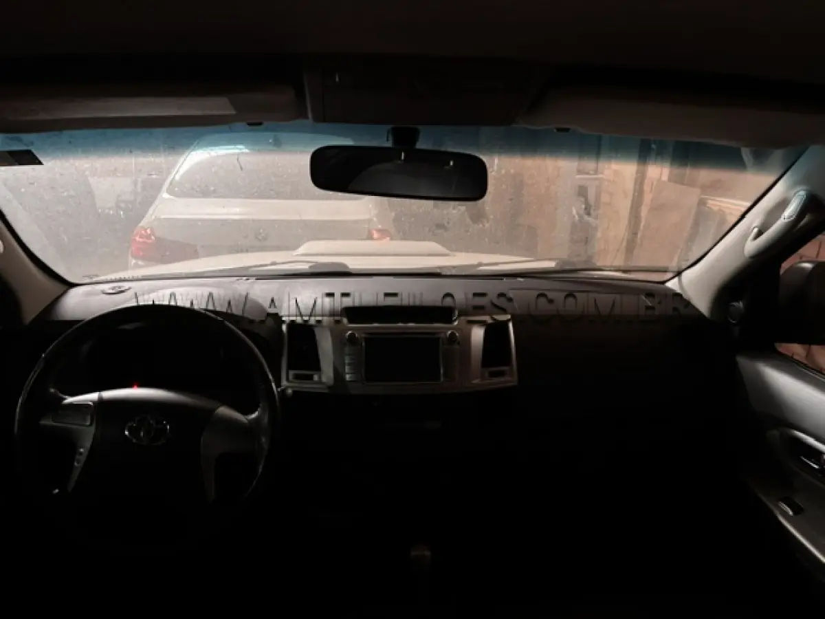 LOTE 003 - MARCA: I / MODELO: TOYOTA HILUX CD4X4 SRV / PLACA: OOG3006 /  ANO MODELO: 2013