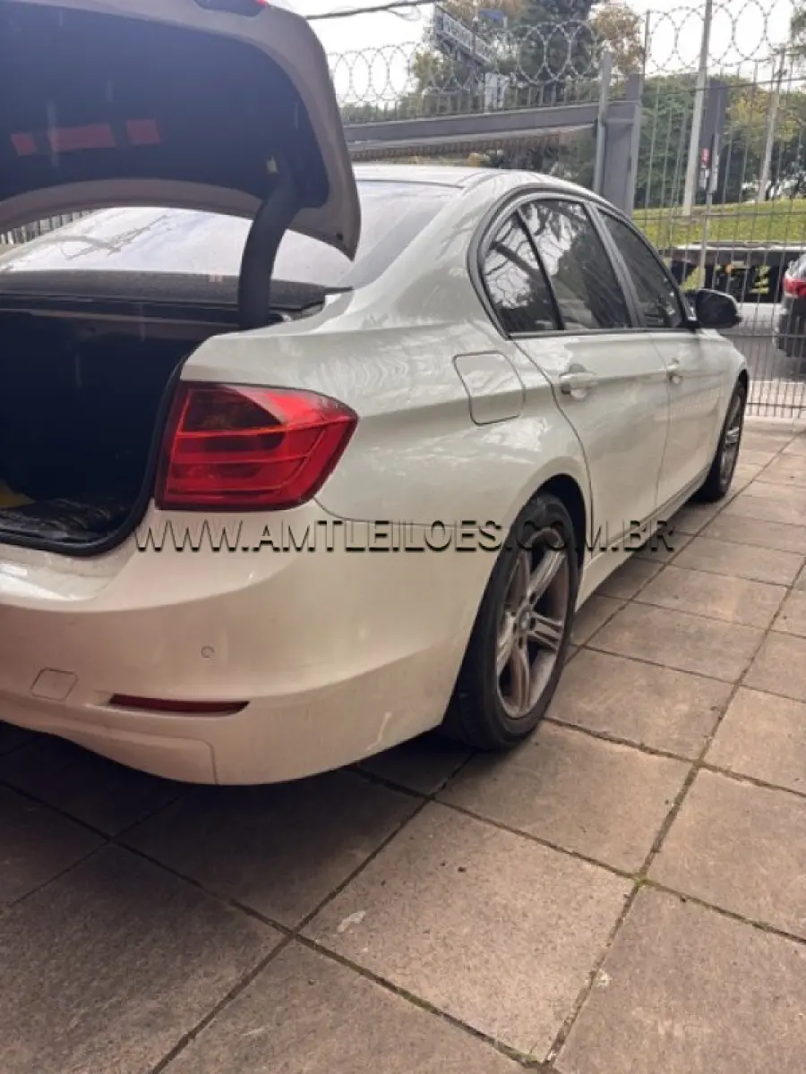 LOTE 001 - MARCA: I / MODELO: BMW 320I 3B11 / PLACA: OOH2380 / ANO/MODELO: 2013.