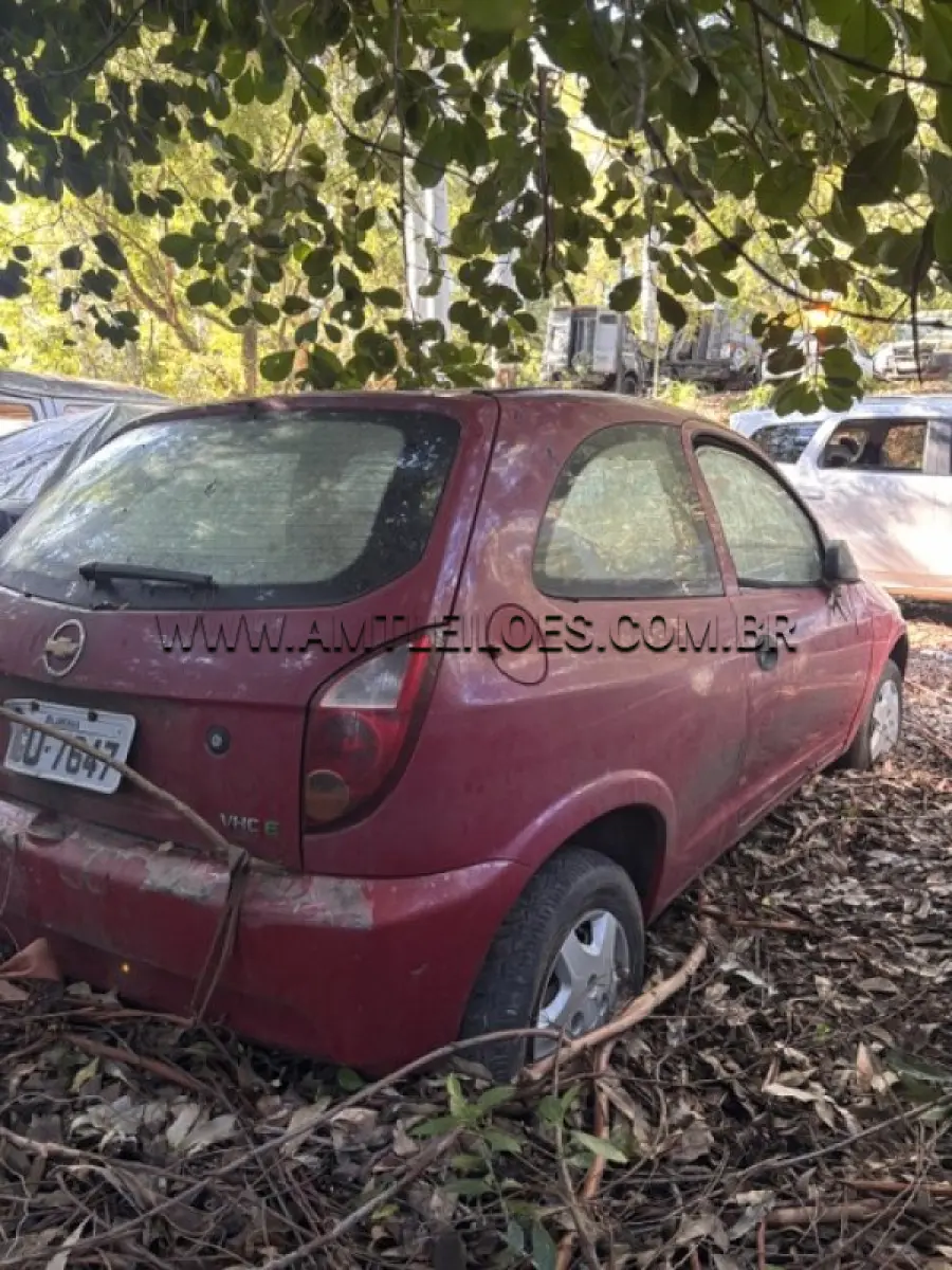 LOTE 004 - MARCA: GM / MODELO: CELTA 2P LIFE / PLACA: MGU7647 / ANO MODELO: 2010 - ATINGIDO PELA ENCHENTE.