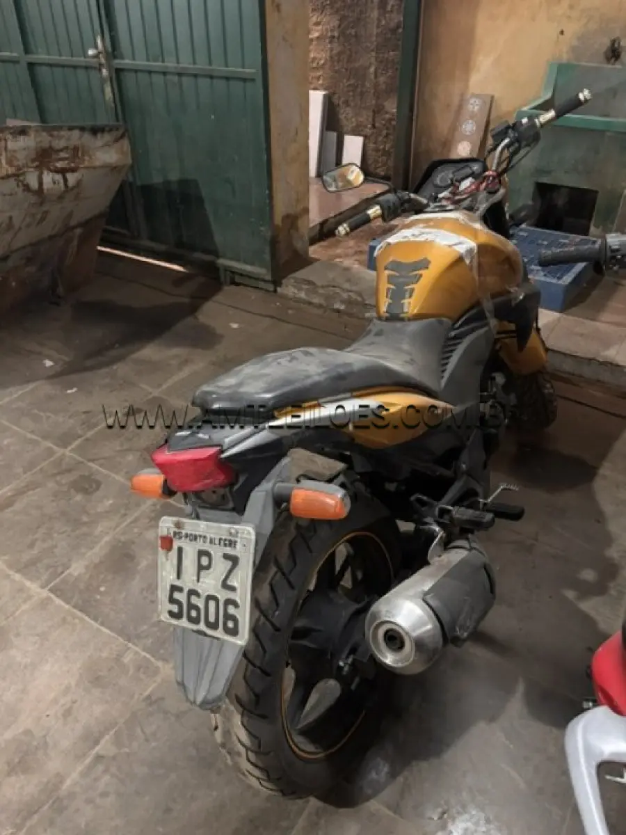 LOTE 007 - MARCA: HONDA / Modelo: CB300R / Placa: IPZ5606 / ANO MODELO: 2009.