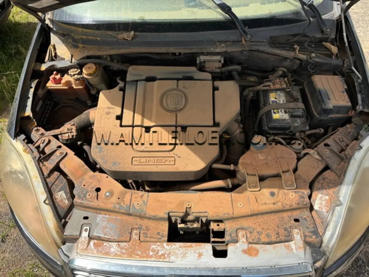 LOTE 009 - MARCA: FIAT / MODELO: LINEA ESSENCE 1.8 / PLACA: NRU6511  /  ANO MODELO: 2012. - ATINGIDO PELA ENCHENTE.