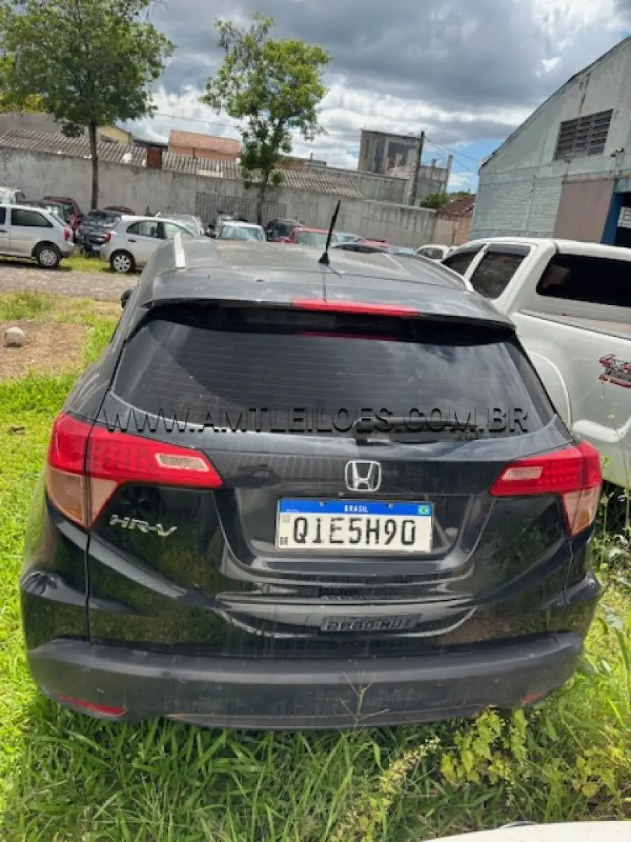 LOTE 005 - HONDA / HR-V EX CVT / PLACA: QIE5H90 / ANO: 2016 - atingido pela enchente.