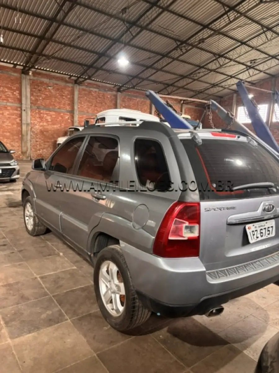 LOTE 010 - MARCA: I / MODELO: KIA SPORTAGE EX 2.0 G2 / PLACA: IPZ6757 /   ANO MODELO: 2008 - ATINGIDO PELA ENCHENTE.