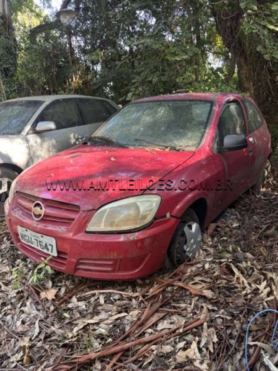 LOTE 004 - MARCA: GM / MODELO: CELTA 2P LIFE / PLACA: MGU7647 / ANO MODELO: 2010 - ATINGIDO PELA ENCHENTE.