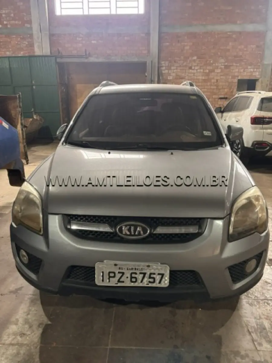 LOTE 010 - MARCA: I / MODELO: KIA SPORTAGE EX 2.0 G2 / PLACA: IPZ6757 /   ANO MODELO: 2008 - ATINGIDO PELA ENCHENTE.