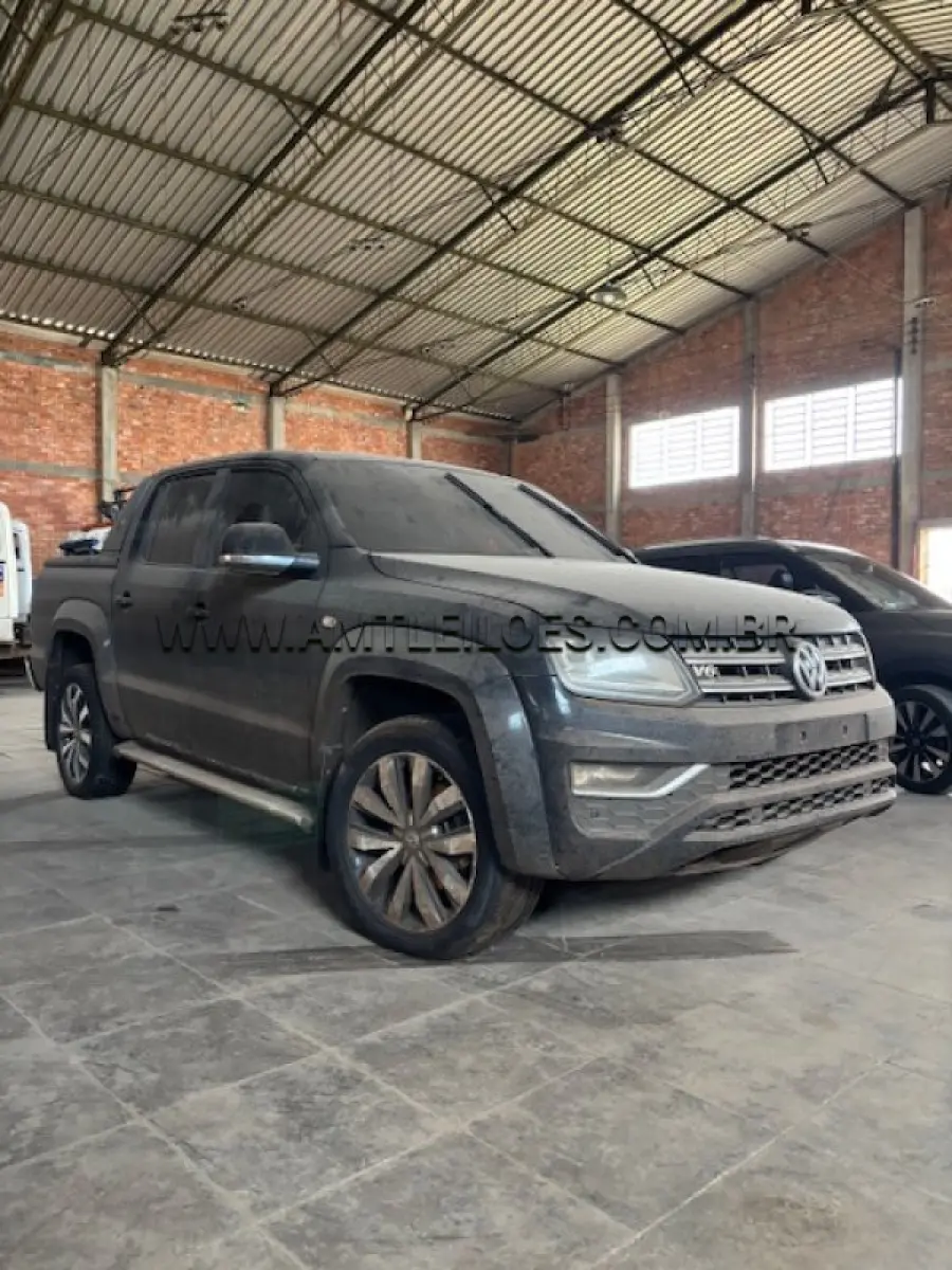 LOTE 004 - I / VW AMAROK V6 EXTRAC4 / PLACA: IZV0C15 / ANO: 2019 - atingido pela enchente
