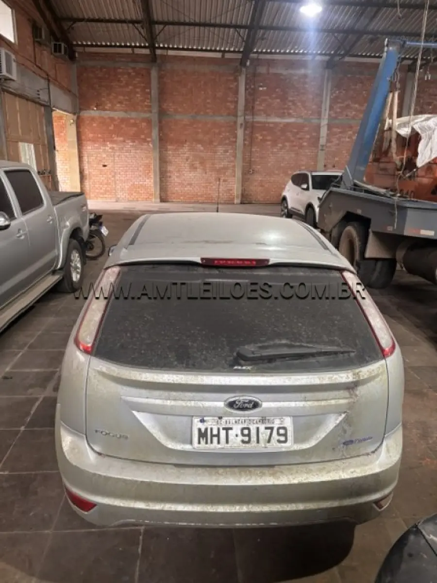 LOTE 002 - MARCA: I / MODELO: FORD FOCUS HC FLEX/ PLACA: MHT9179 / ANO MODELO: 2010.