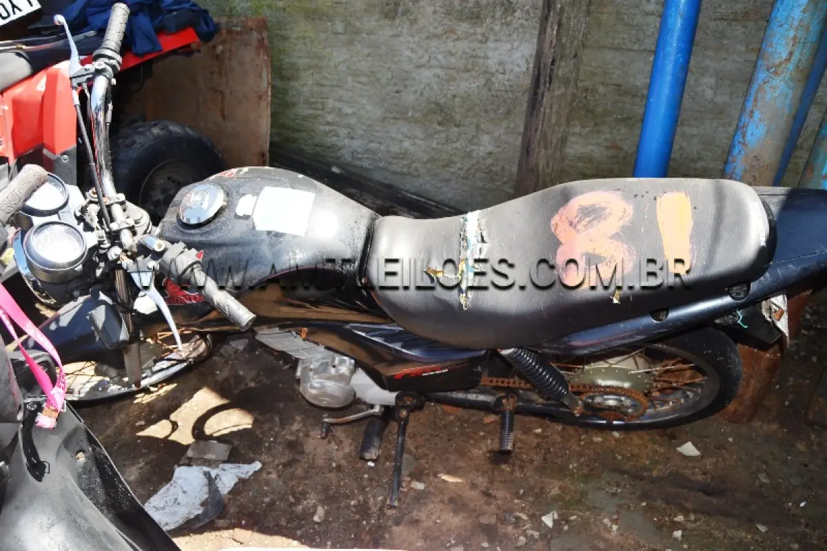 LOTE 0018