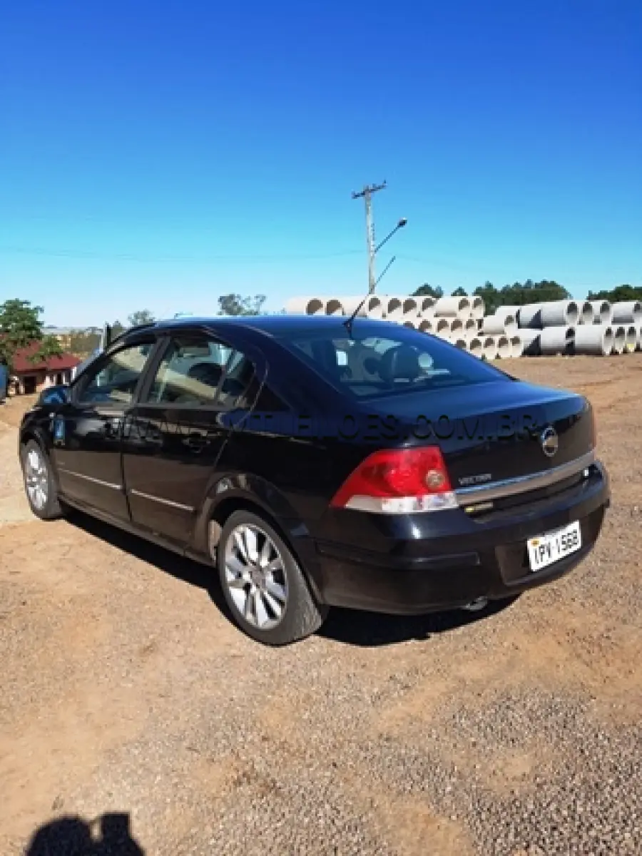LOTE 019 - Automóvel Vectra, Marca GM, modelo Sedan Elite, ano de fabricação 2008, modelo 2009, chassi nº 9BGAC69W09B221924, cor preta, Placa IPV 1568