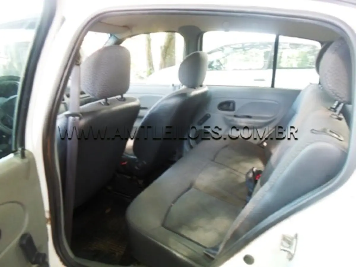 LOTE 002 - MARCA/MODELO: RENAULT/CLIO AUT. 1.6 16VH PLACA: IOG 2487 - CHASSI: 93YBB8E058J934686 FABRICAÇÃO/MODELO: 2007/2008 COR: BRANCA – COMBUSTÍVEL: ÁLCOOL/GASOLINA - UL DNIT URUGUAIANA