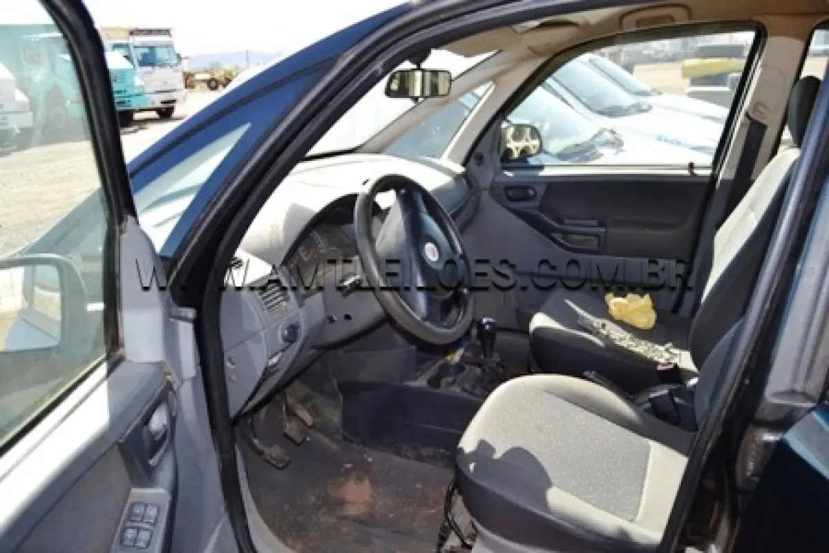 LOTE 018 - Automóvel Meriva, Marca GM, modelo Joy, ano de fabricação 2008, modelo 2009, chassi nº 9BGXL75809C144150, cor preta, Placa IPK 7875