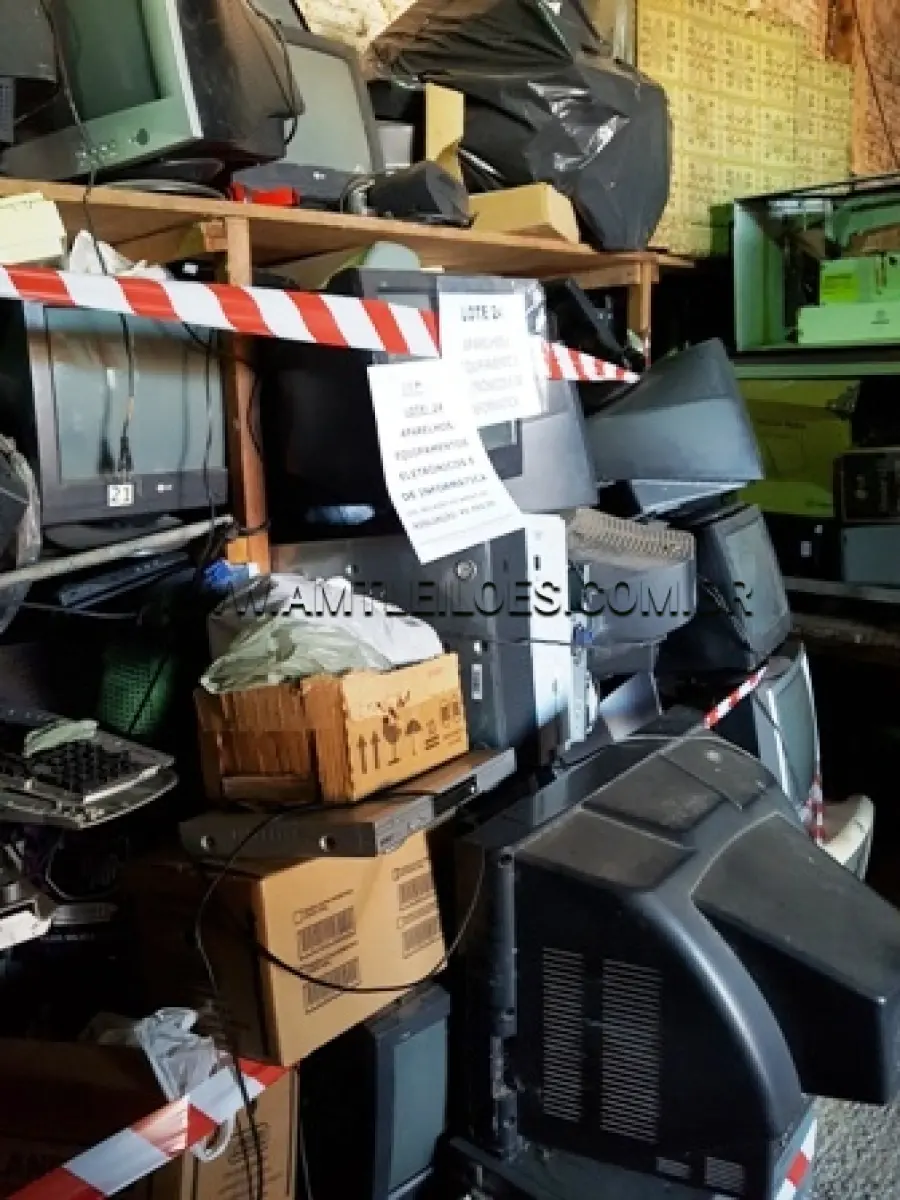 LOTE 024 - Aparelhos, equipamentos eletrônicos e de informática, conforme relação do Anexo III
