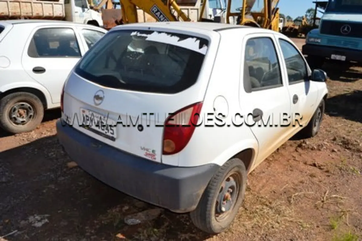 LOTE 012 - Automóvel Celta, Marca GM, modelo 4 portas Life, ano de fabricação 2009, modelo 2010, chassi nº 9BGRZ4810AG140107, cor branca, Placa IPY 4645