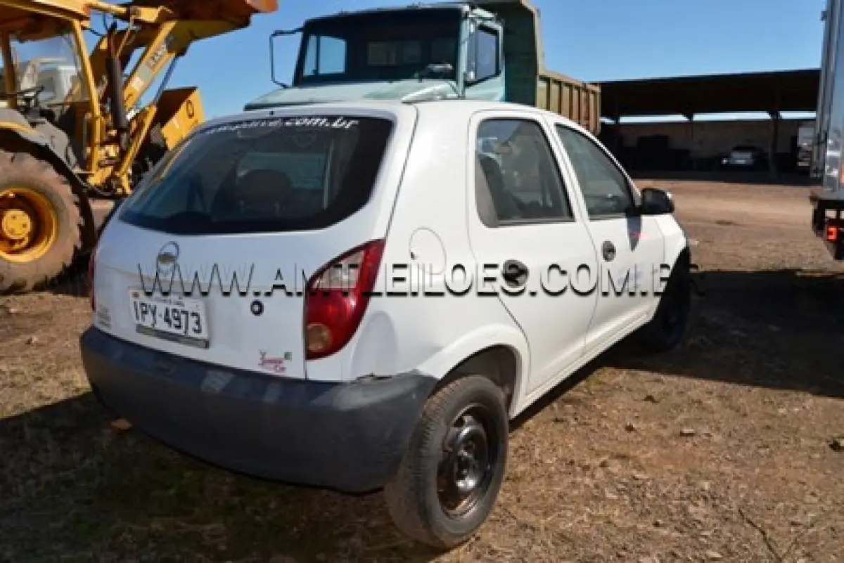 LOTE 017 - Automóvel Celta, Marca GM, modelo 4 portas Life, ano de fabricação 2009, modelo 2010, chassi nº 9BGRZ4810AG139800, cor branca, Placa IPY 4973
