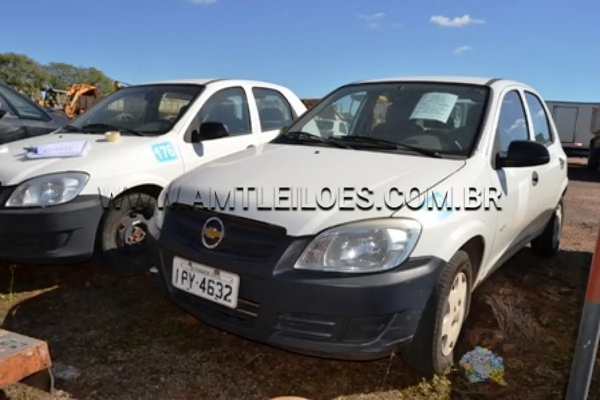 LOTE 013 - Automóvel Celta, Marca GM, modelo 4 portas Life, ano de fabricação 2009, modelo 2010, chassi nº 9BGRZ4810AG139869, cor branca, Placa IPY 4632
